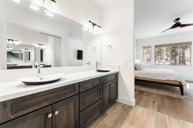 11643 McClintock Loop Unit 4, Truckee, CA 96161