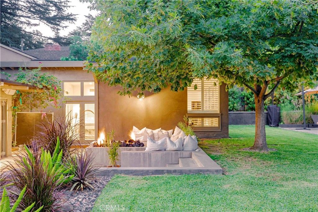 Image 33 of property listing at 5128 Hillard, La Canada Flintridge, CA 91011