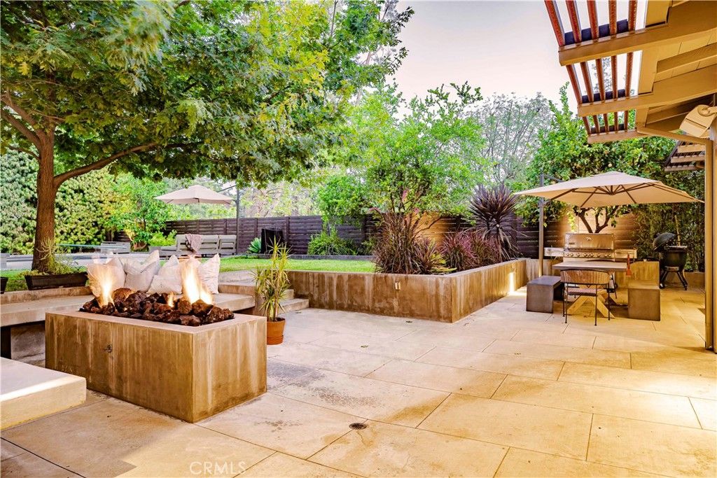 Image 37 of property listing at 5128 Hillard, La Canada Flintridge, CA 91011