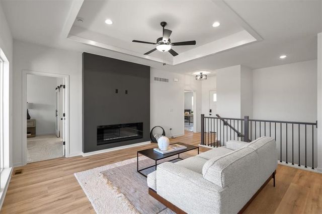 2607 SW Fire Fly Lane, Lee's Summit, MO 64082