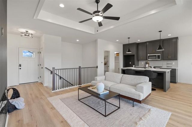 2607 SW Fire Fly Lane, Lee's Summit, MO 64082