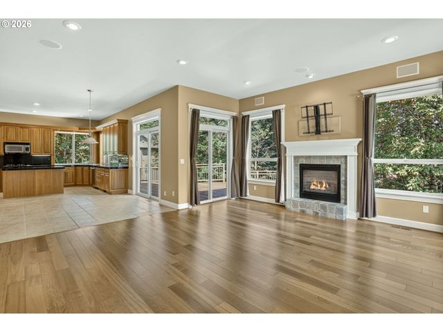 2427 Se ELLIOTT Dr, Gresham, OR 97080