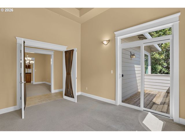 2427 Se ELLIOTT Dr, Gresham, OR 97080
