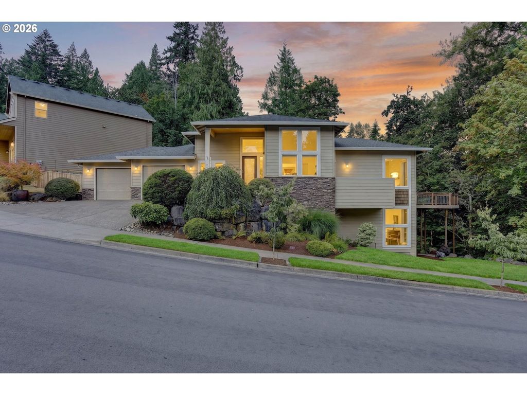 2427 Se ELLIOTT Dr, Gresham, OR 97080