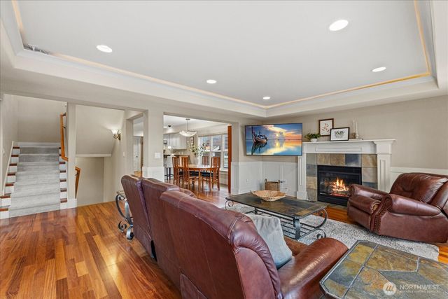 825 Kirkland Way, Kirkland, WA 98033