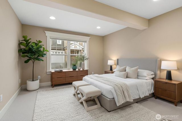 825 Kirkland Way, Kirkland, WA 98033