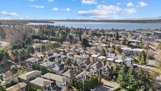 825 Kirkland Way, Kirkland, WA 98033