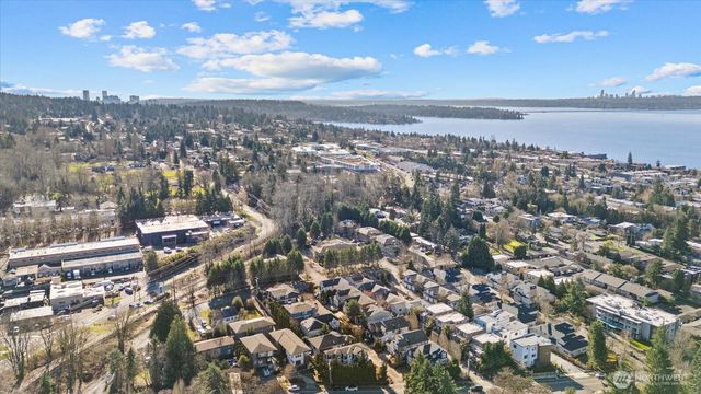 825 Kirkland Way, Kirkland, WA 98033