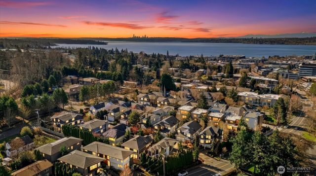 825 Kirkland Way, Kirkland, WA 98033