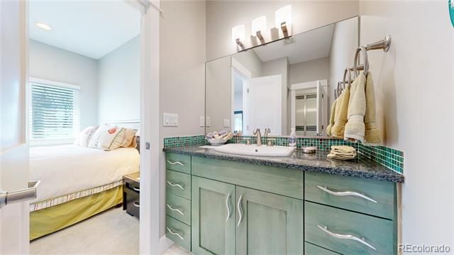 463 Locust Street, Denver, CO 80220