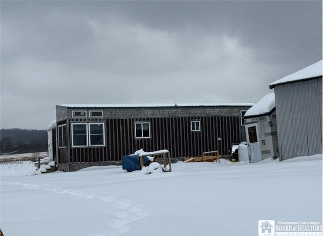 2562 East Rd, Charlotte, NY 14782