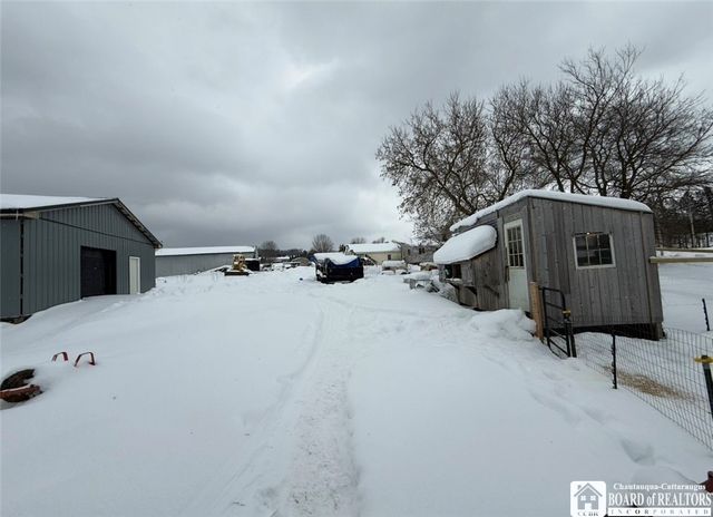 2562 East Rd, Charlotte, NY 14782