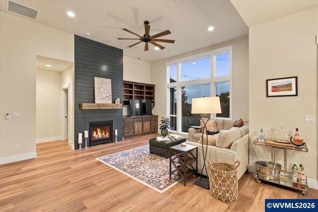 360 NW Earliblue Dr, Corvallis, OR 97330