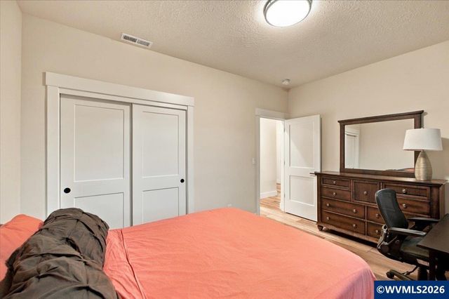 360 NW Earliblue Dr, Corvallis, OR 97330