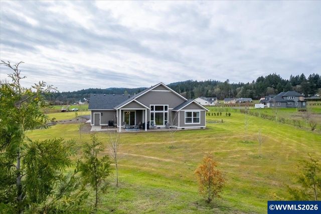360 NW Earliblue Dr, Corvallis, OR 97330