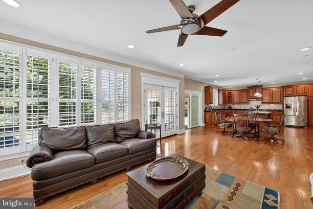 10 KENMORE LN, Media, PA 19063