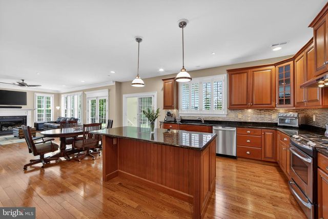 10 KENMORE LN, Media, PA 19063