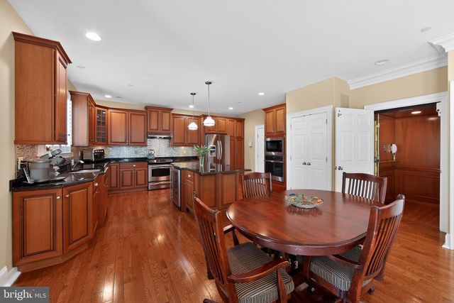 10 KENMORE LN, Media, PA 19063