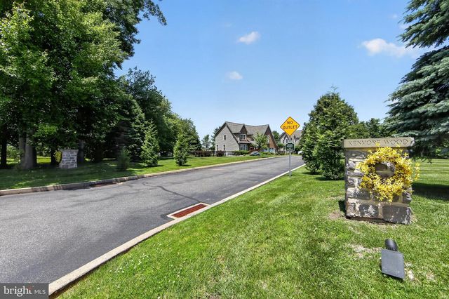 10 KENMORE LN, Media, PA 19063