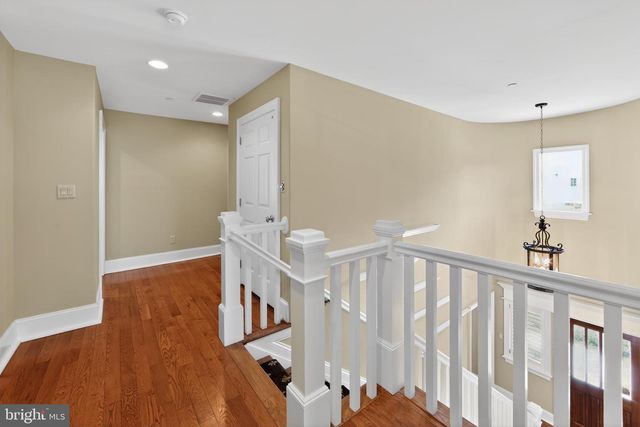 10 KENMORE LN, Media, PA 19063