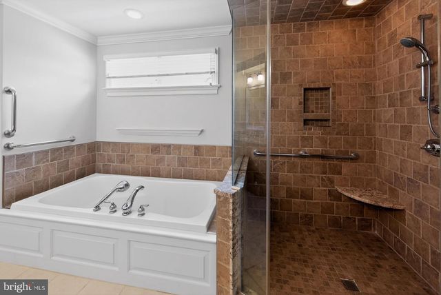 10 KENMORE LN, Media, PA 19063