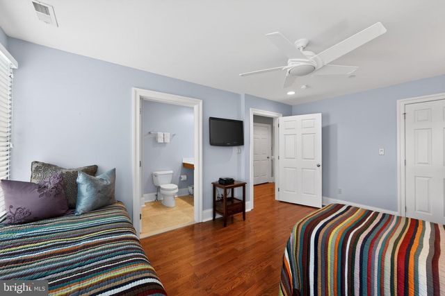 10 KENMORE LN, Media, PA 19063