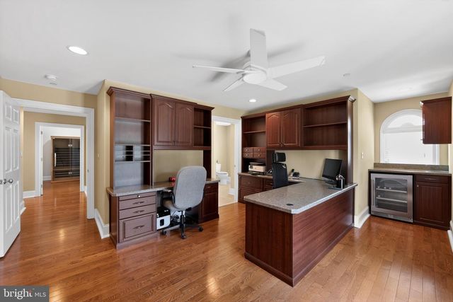 10 KENMORE LN, Media, PA 19063