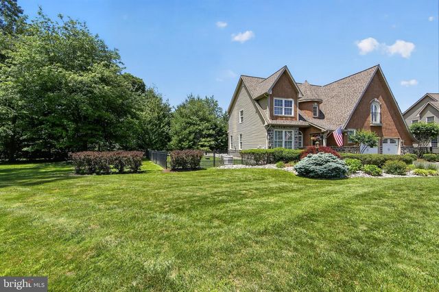 10 KENMORE LN, Media, PA 19063