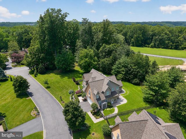 10 KENMORE LN, Media, PA 19063
