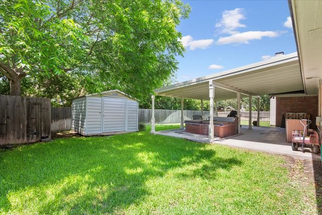 108 Neely Road, Hewitt, TX 76643