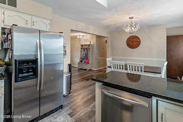 3602 Garden Ct, Shepherdsville, KY 40165