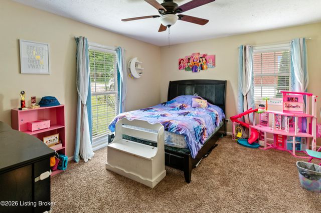 3602 Garden Ct, Shepherdsville, KY 40165