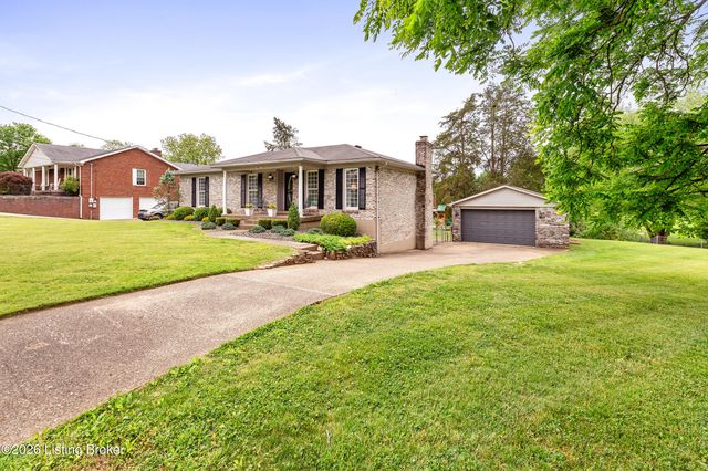 3602 Garden Ct, Shepherdsville, KY 40165