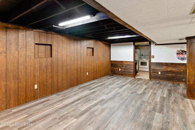 3602 Garden Ct, Shepherdsville, KY 40165