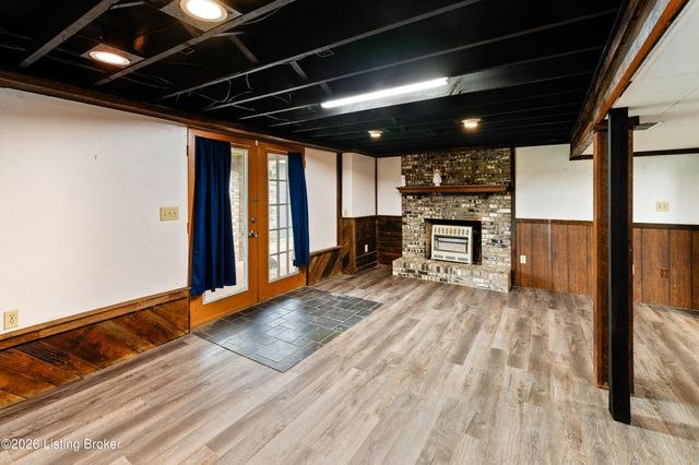 3602 Garden Ct, Shepherdsville, KY 40165