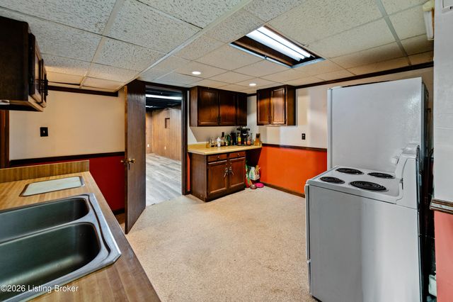 3602 Garden Ct, Shepherdsville, KY 40165