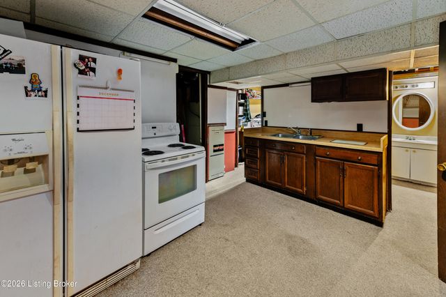 3602 Garden Ct, Shepherdsville, KY 40165