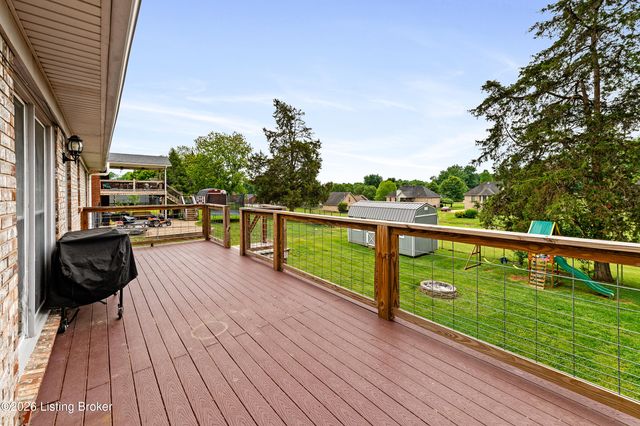 3602 Garden Ct, Shepherdsville, KY 40165