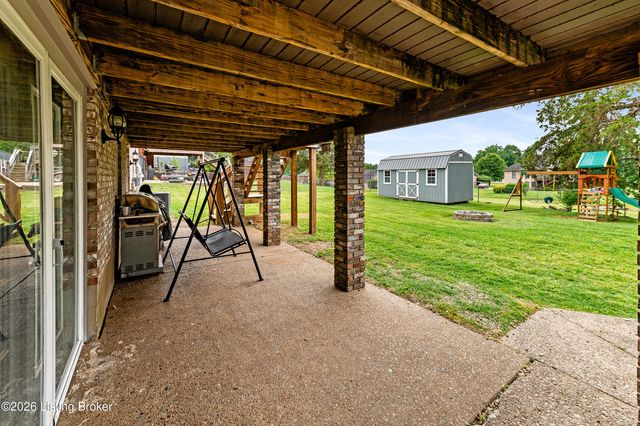 3602 Garden Ct, Shepherdsville, KY 40165