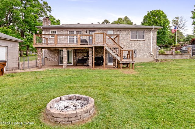 3602 Garden Ct, Shepherdsville, KY 40165