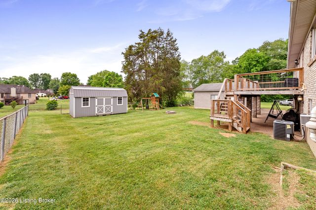 3602 Garden Ct, Shepherdsville, KY 40165