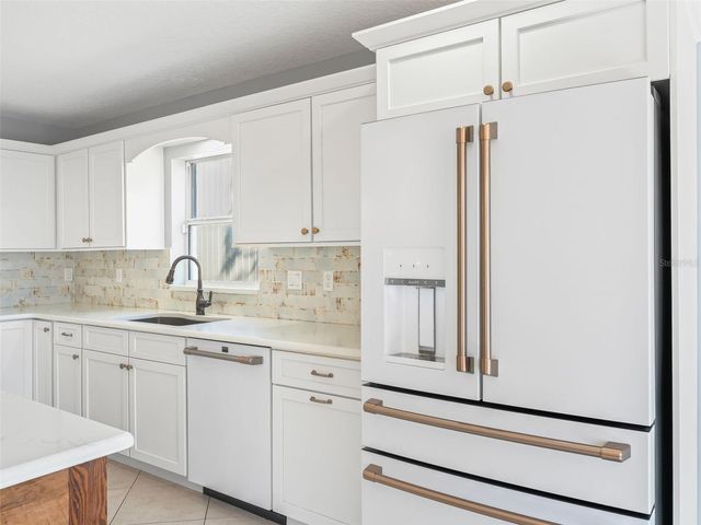 3924 WOODPECKER DRIVE, Fruitland Park, FL 34731