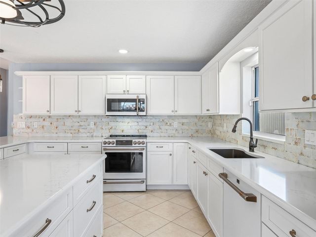 3924 WOODPECKER DRIVE, Fruitland Park, FL 34731