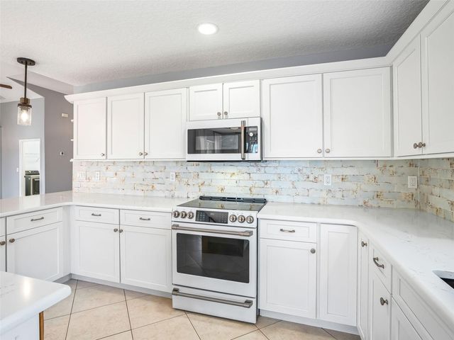 3924 WOODPECKER DRIVE, Fruitland Park, FL 34731