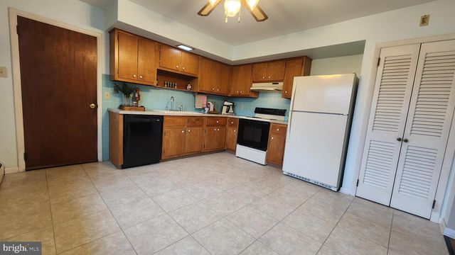 2161 OLD SKIPPACK RD, Harleysville, PA 19438