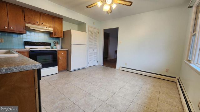 2161 OLD SKIPPACK RD, Harleysville, PA 19438