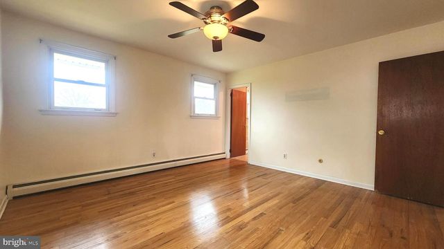 2161 OLD SKIPPACK RD, Harleysville, PA 19438