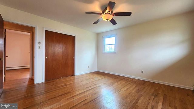 2161 OLD SKIPPACK RD, Harleysville, PA 19438