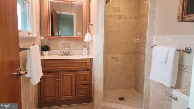 2161 OLD SKIPPACK RD, Harleysville, PA 19438