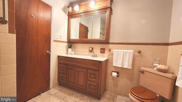 2161 OLD SKIPPACK RD, Harleysville, PA 19438